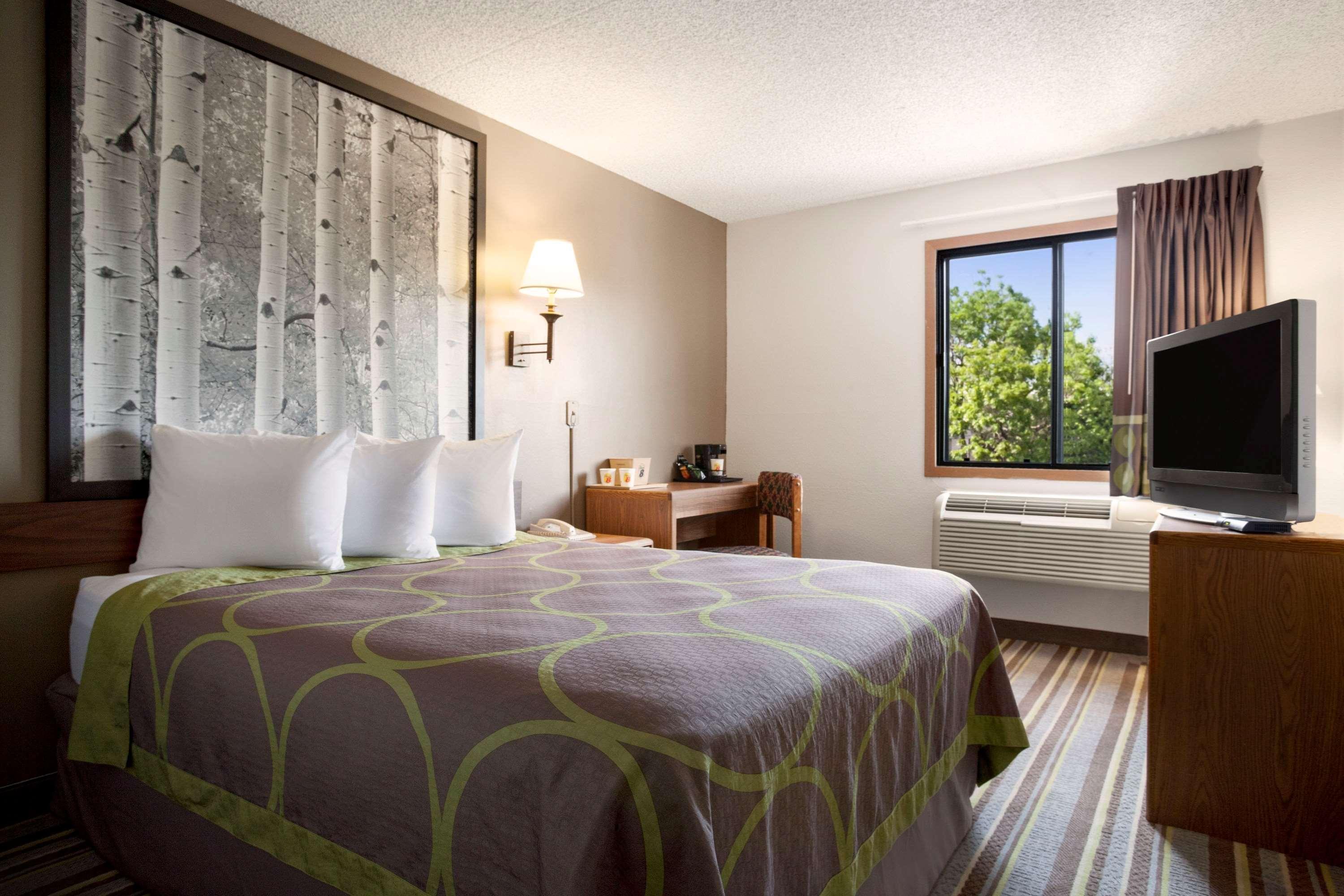 Super 8 by Wyndham Westminster Denver North Exterior foto