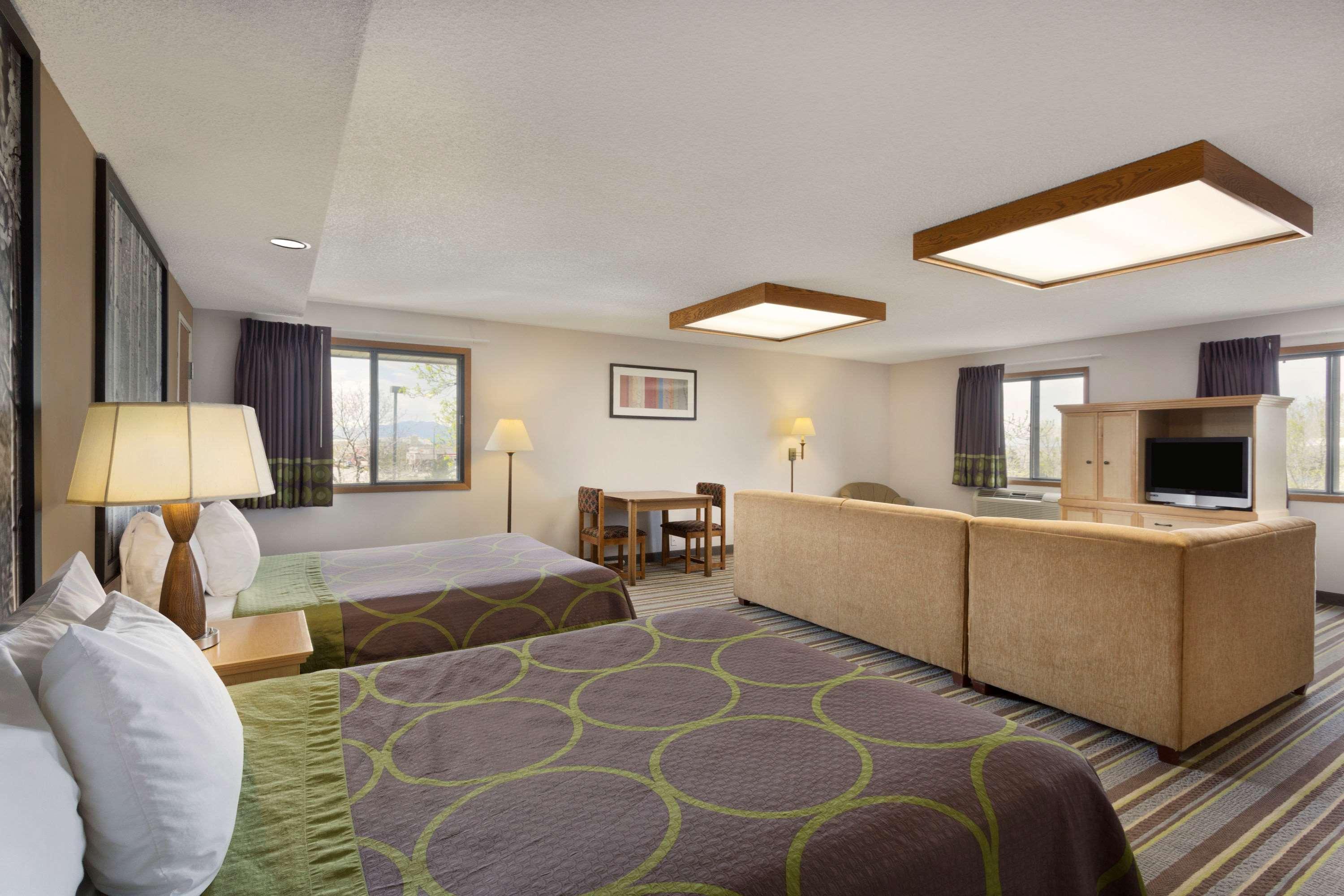 Super 8 by Wyndham Westminster Denver North Exterior foto