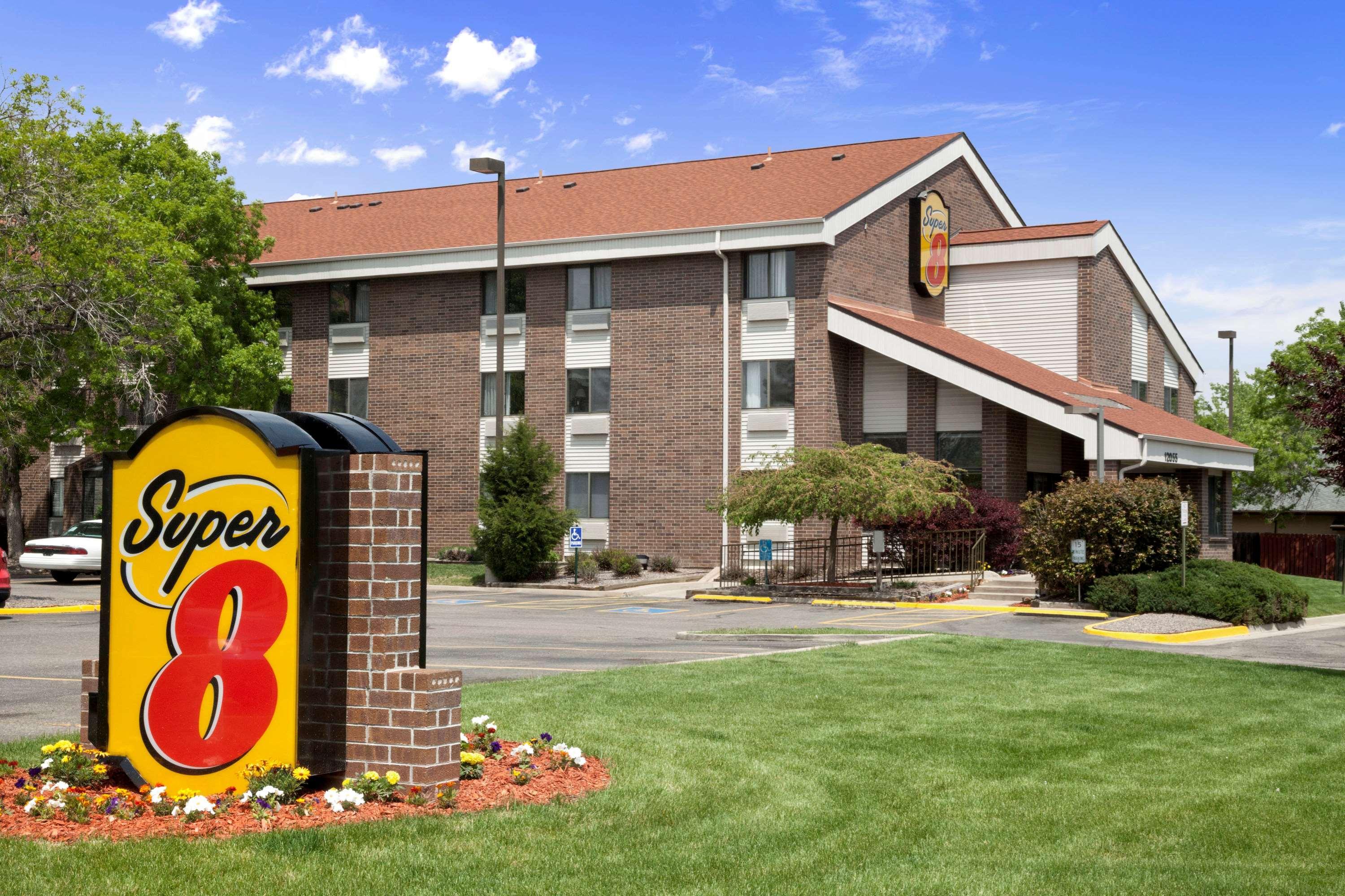 Super 8 by Wyndham Westminster Denver North Exterior foto