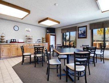 Super 8 by Wyndham Westminster Denver North Exterior foto